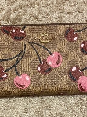 Coach Long Zip Around Wallet in Signature Cherry Print *Like New*